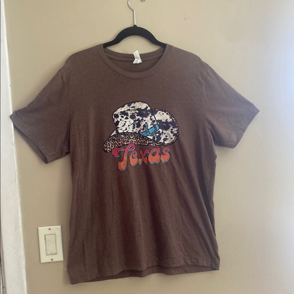 Bella+Canvas Brown Women’s XL T-Shirt with Texas Cowboy Hat graphic